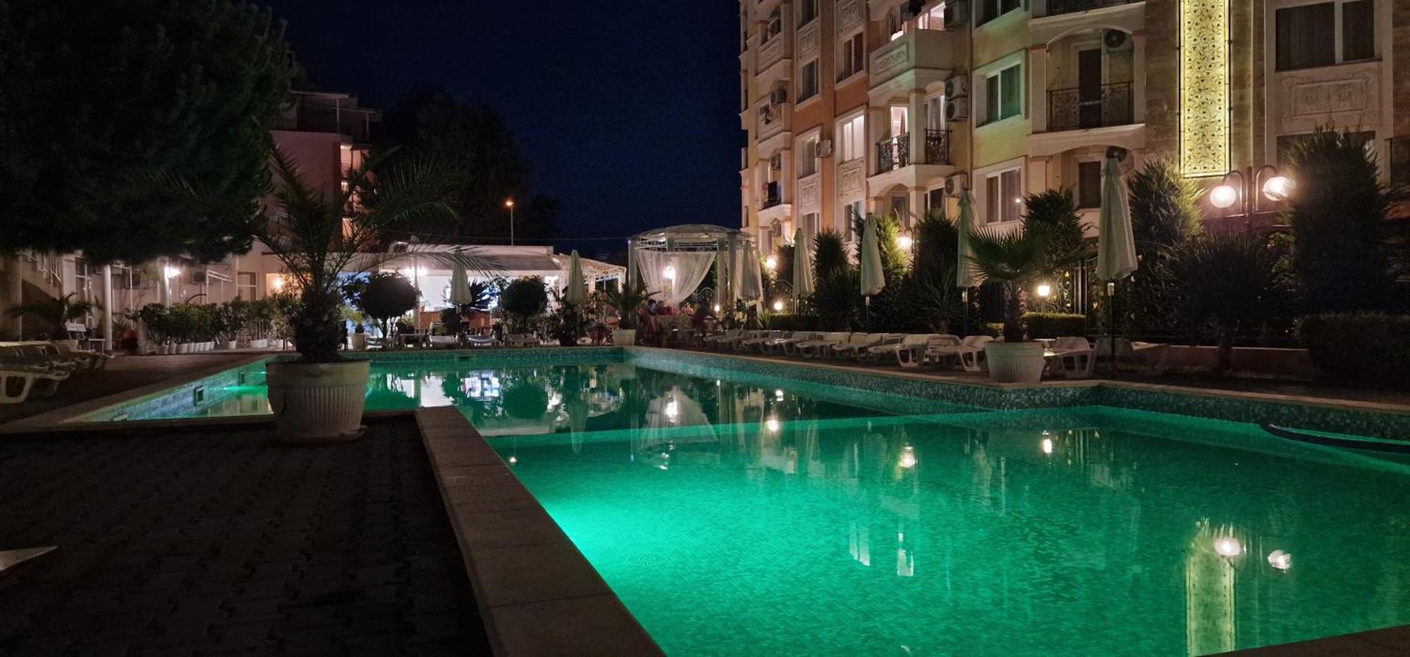 Vanilla Garden Apartments Slântsjev Brjag Eksteriør bilde