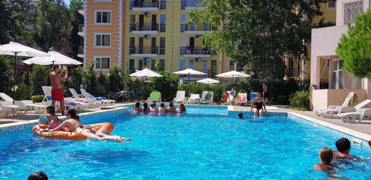 Vanilla Garden Apartments Slântsjev Brjag Eksteriør bilde