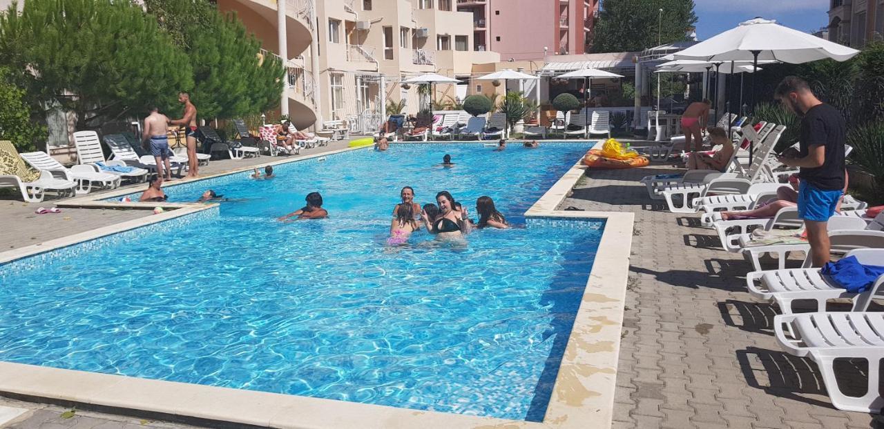 Vanilla Garden Apartments Slântsjev Brjag Eksteriør bilde