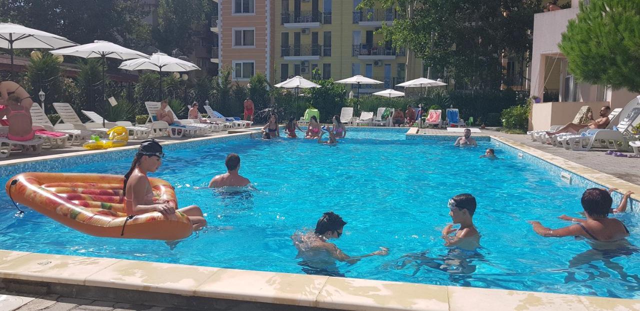 Vanilla Garden Apartments Slântsjev Brjag Eksteriør bilde