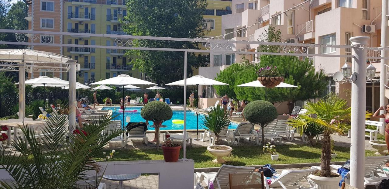 Vanilla Garden Apartments Slântsjev Brjag Eksteriør bilde