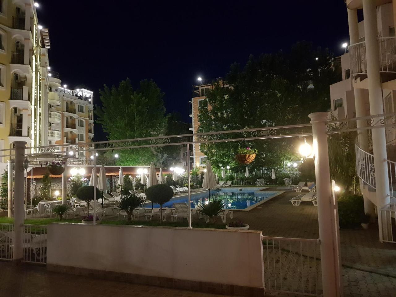 Vanilla Garden Apartments Slântsjev Brjag Eksteriør bilde