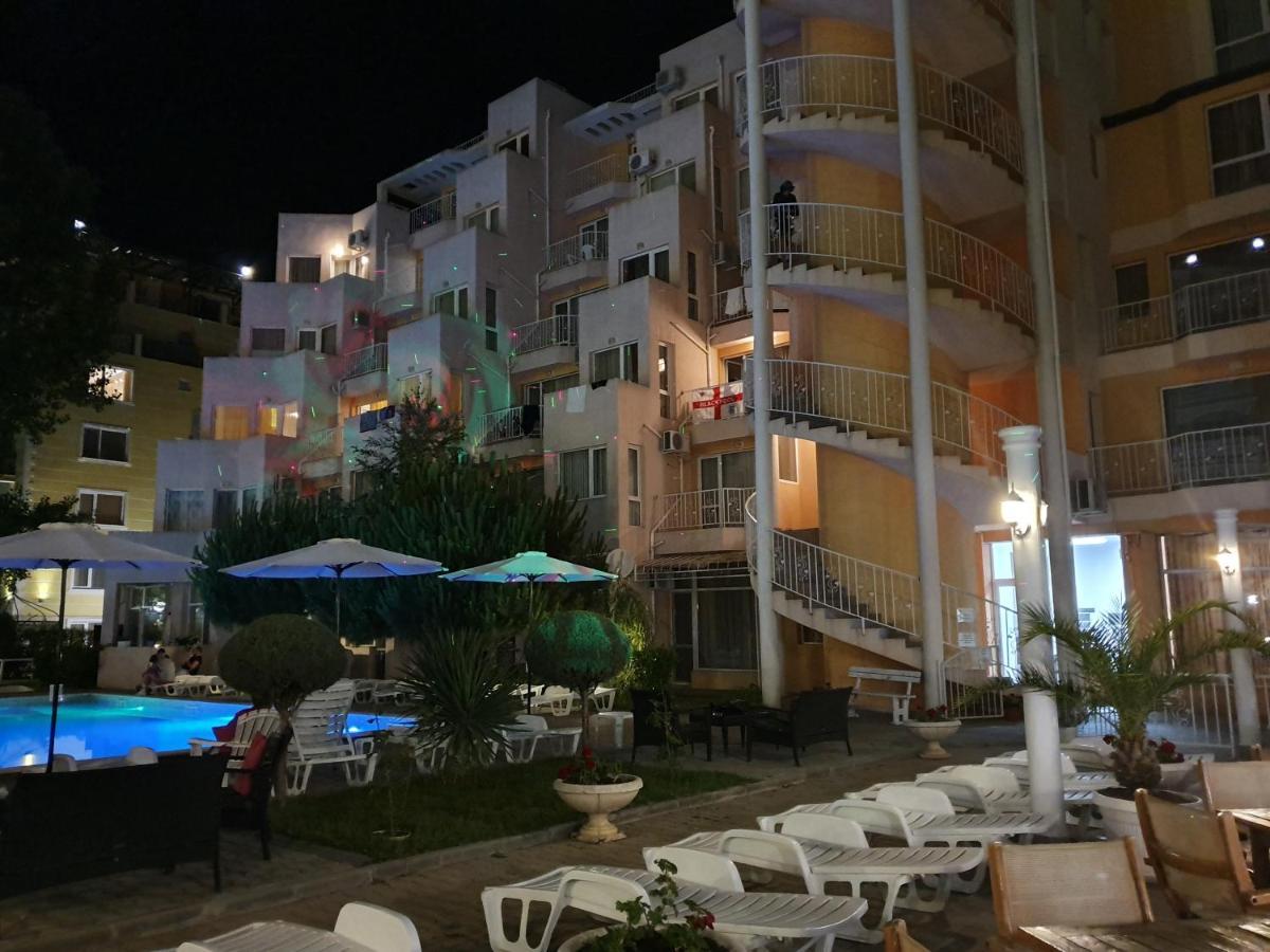 Vanilla Garden Apartments Slântsjev Brjag Eksteriør bilde
